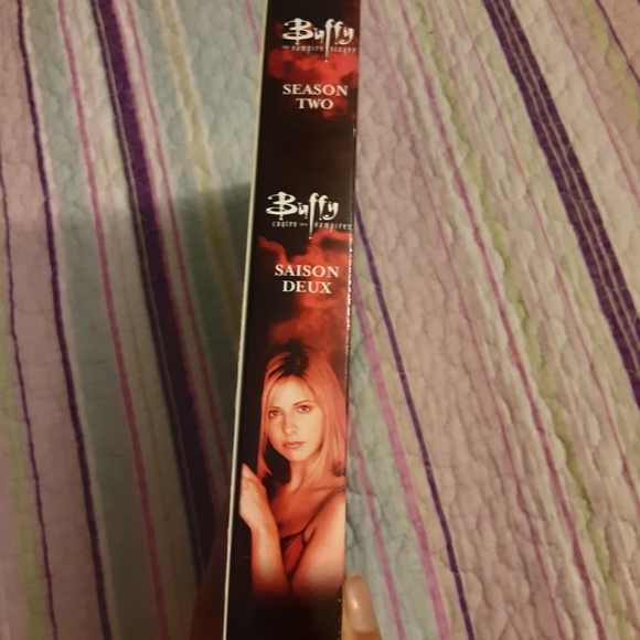 Buffy the Vampire Slayer season 2 box set - Picture 2 of 11